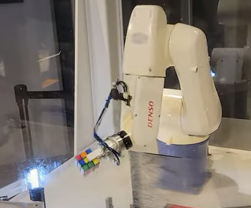 Rubix Cube Solved By A Robot - With Style