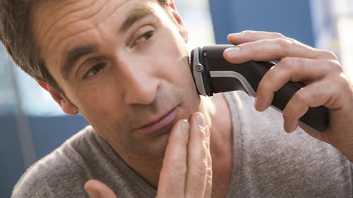 Wet & Dry Shaver 3800 - Rechargeable